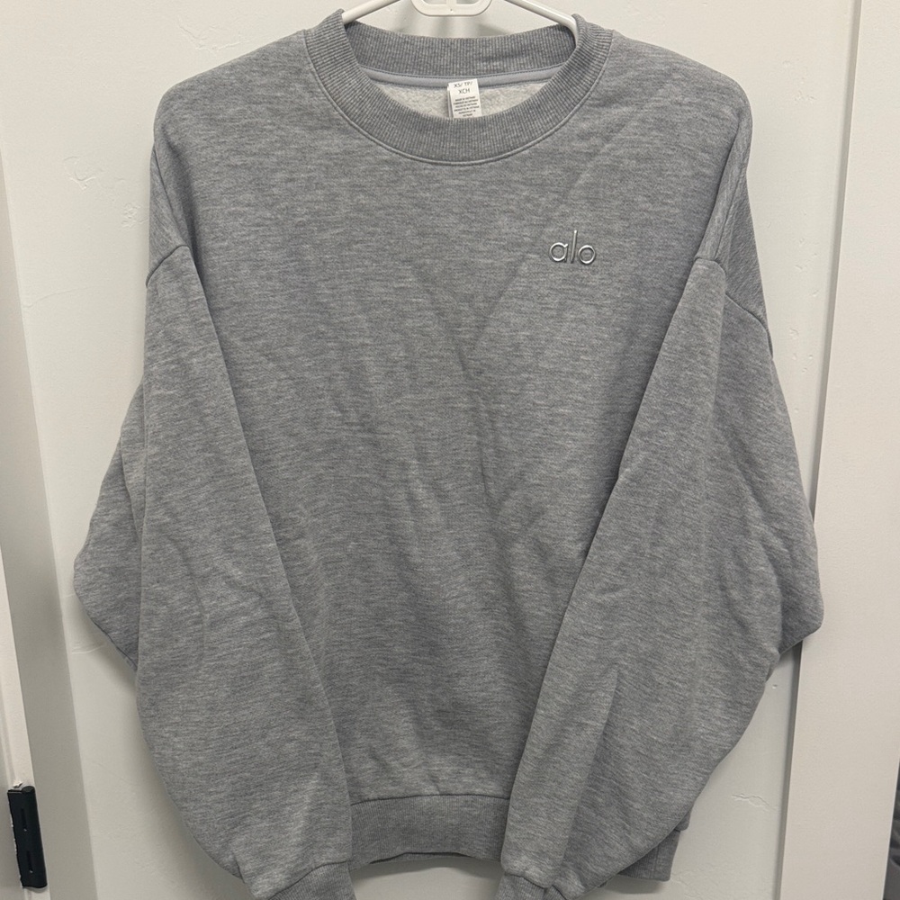 ALO Yoga Light Gray Crewneck Sweater
